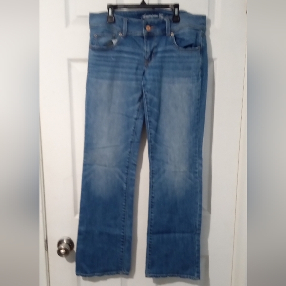 American Eagle Outfitters Medium Blue Boot Cut Jeans - Picture 1 of 4